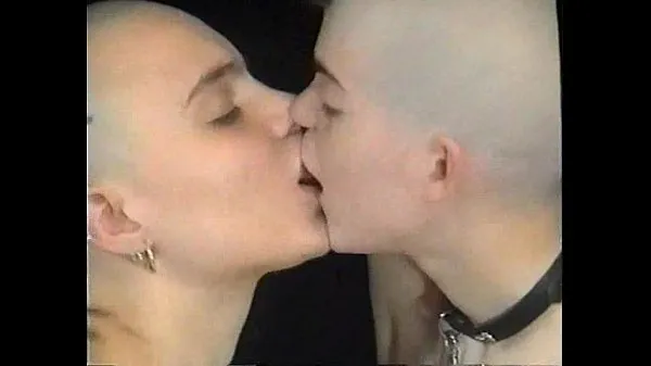 Nuevos Follada extrema de lesbianas punk - PornoXOcom clips principales