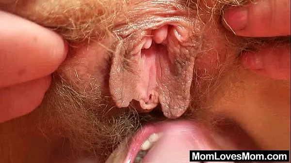 Yeni Unshaven amateur- gets toyed by perverse blond dame en iyi Klipler