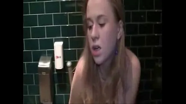 Nieuwe beautiful blonde having sex in the bathroom topclips