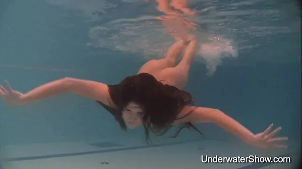 Nya Erotic underwater show of Natalia toppklipp