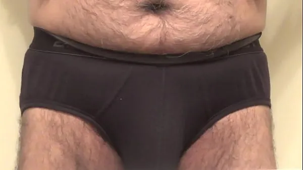 Novos papai maduro brincando com meu pau aplicando um pouco de óleo e gozada principais clipes