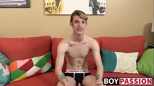 Young gay interviewed before stroking Clip hàng đầu mới