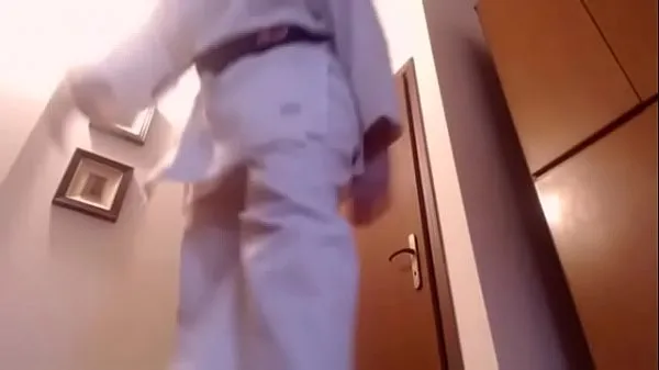 新我是你的空手道老师，我想像小虫子一样统治你顶部剪辑