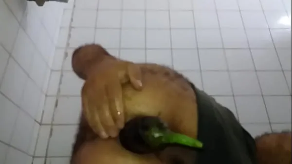 نئے Anal dilated by using huge eggplant black toy ٹاپ کلپس