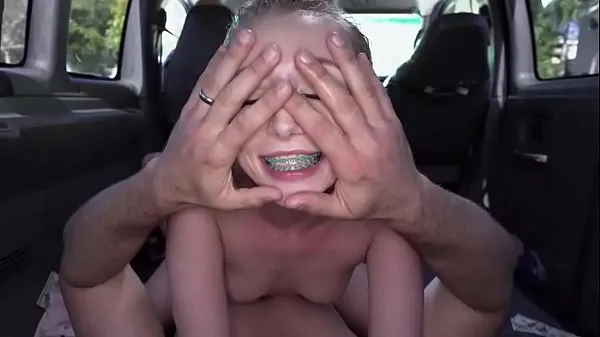 Nouveaux Une jeune fille incroyablement mignonne se fait baiser dans le bus PARTIE 4 meilleurs clips