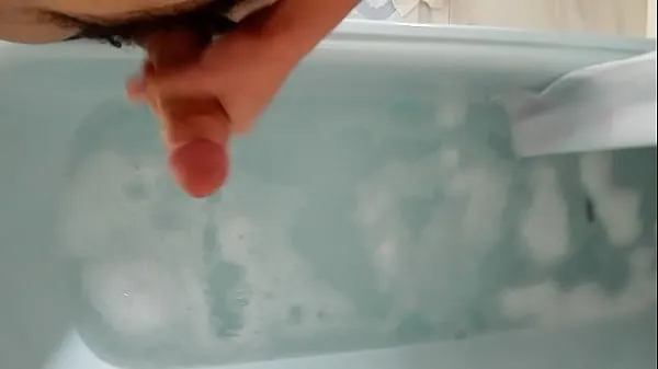 Nuovi Good cumshot after taking a bathclip principali