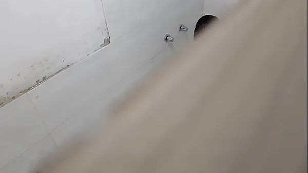 新放学后我在淋浴里监视她顶部剪辑