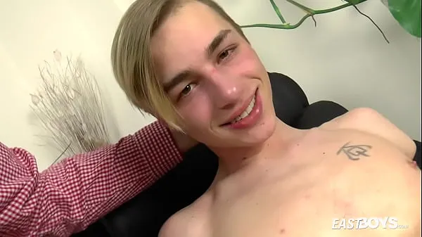 Compilation from the first day of filming with Jay. Includes a 10 minutes Outtake. The whole video consists of scenes „Casting - Sweet Twink Jay - Part One“ and „Casting - Sweet-Twink-Jay - Part-Two Klip teratas baru