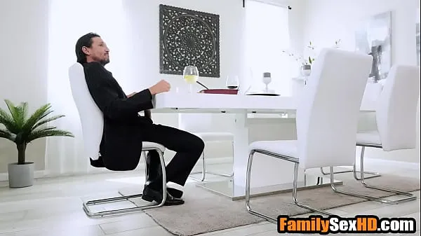 New Stepdaughter gives stepdad BJ next to unaware stepmom top Clips