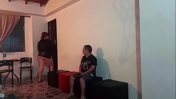 新我十幾歲的妹妹帶走了我必須吃她的陰部的慾望，她拒絕了，因為我是她的侏儒兄弟，但我最終吞下了我的陰莖顶部剪辑