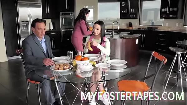 Nya Foster candidate Jazmin Luv has been hoping to get d for years, but when she’s finally taken in by her Forever Family toppklipp
