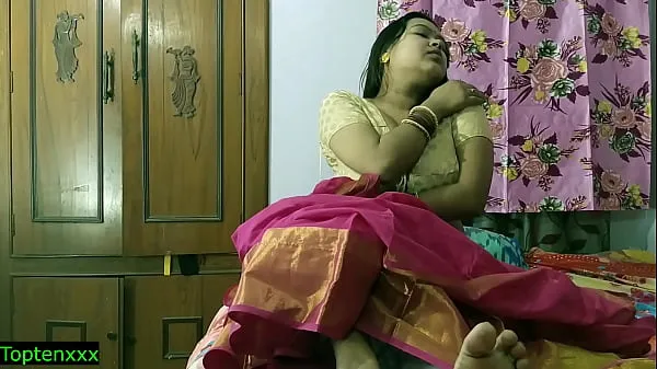 New Indian sexy bhabhi getting hot for sex but who will fuck her? watch till the end top Clips