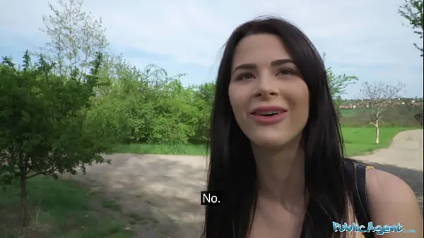 Nuevos Public Agent A Pervert espía a una nena meando con su dron y se la folla el coño clips principales