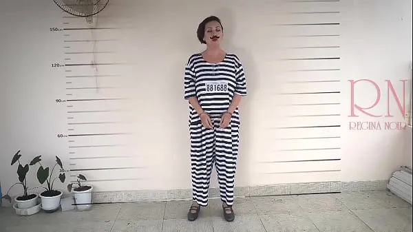 新在监狱里拍照。 被拘留的女士是监狱的囚犯。 她被要求在镜头前脱衣服。 角色扮演。 完整视频 在监狱里，女性被要求脱衣服拍照。 他们别无选择。 他们打扮得很滑稽。 并滑稽地脱光衣服。 女囚犯被要求脱光衣服，以换取在监狱中的良好服务。 一些母 同意在监狱长面前赤身裸体来获取食物。 监狱，监狱长，长袍，屈辱，统治，惩罚，惩罚，顺从，现实，偷窥者，偷窥者，奴隶，手无寸铁，欺侮，警察，警官，官员，手镯，刑事，小偷顶部剪辑