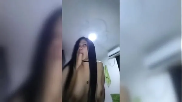 新她是个不错的婊子，上过一些中文课 她放松了 婊子在中国 她有男朋友，但她放松了顶部剪辑