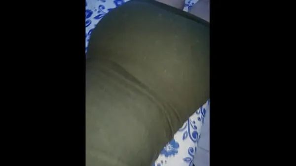 Novos sozinha em casa com a bunda grande da madrasta falsa e ela acaba bombeando minha porra na buceta dela principais clipes