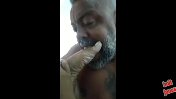 Yeni CHUPANDO UM PÉ 37 E COMENDO SEU CUZINHO en iyi Klipler