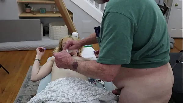 Νέα DSC15-3-3) Part 3: Petite spinner Karlee Paige’s First Play with Cunt Fucking, Creampie and Age Gap κορυφαία κλιπ
