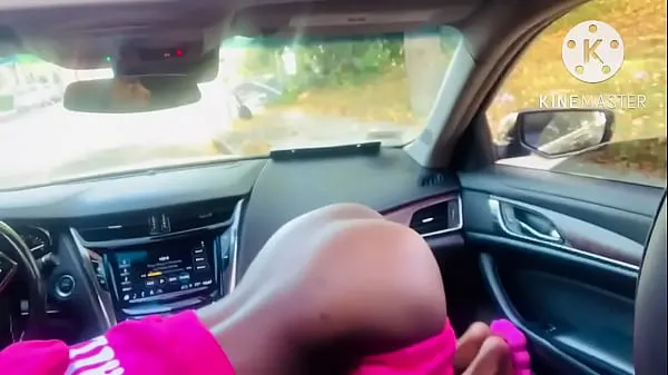 Nuevos Hood thot aprendiendo a chupar la polla en el coche públicamente clips principales