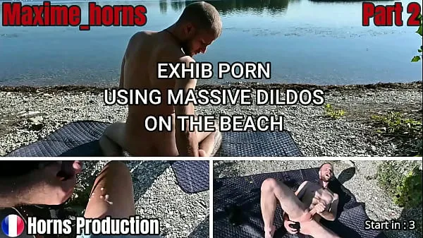 新Public Using massive dildos on the beach顶部剪辑