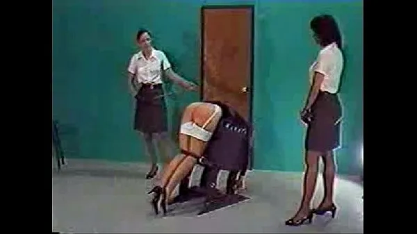 Yeni Extreme Femdom Caning en iyi Klipler